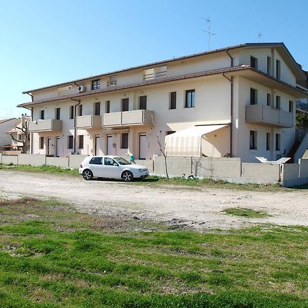 Apartment Schiavoni Fano Exterior foto
