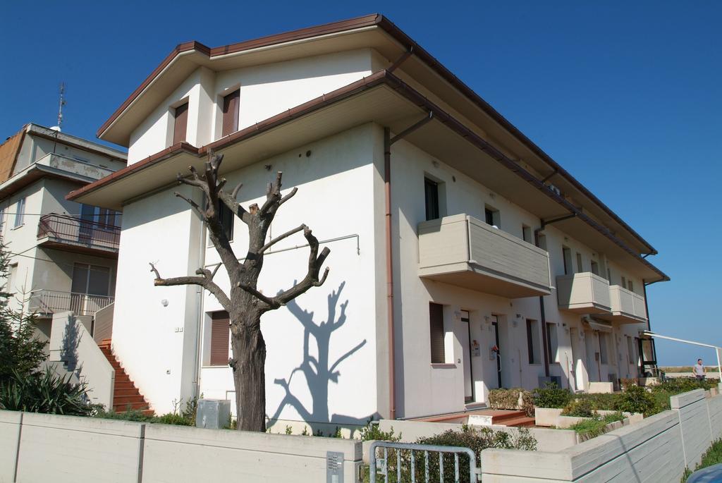 Apartment Schiavoni Fano Exterior foto